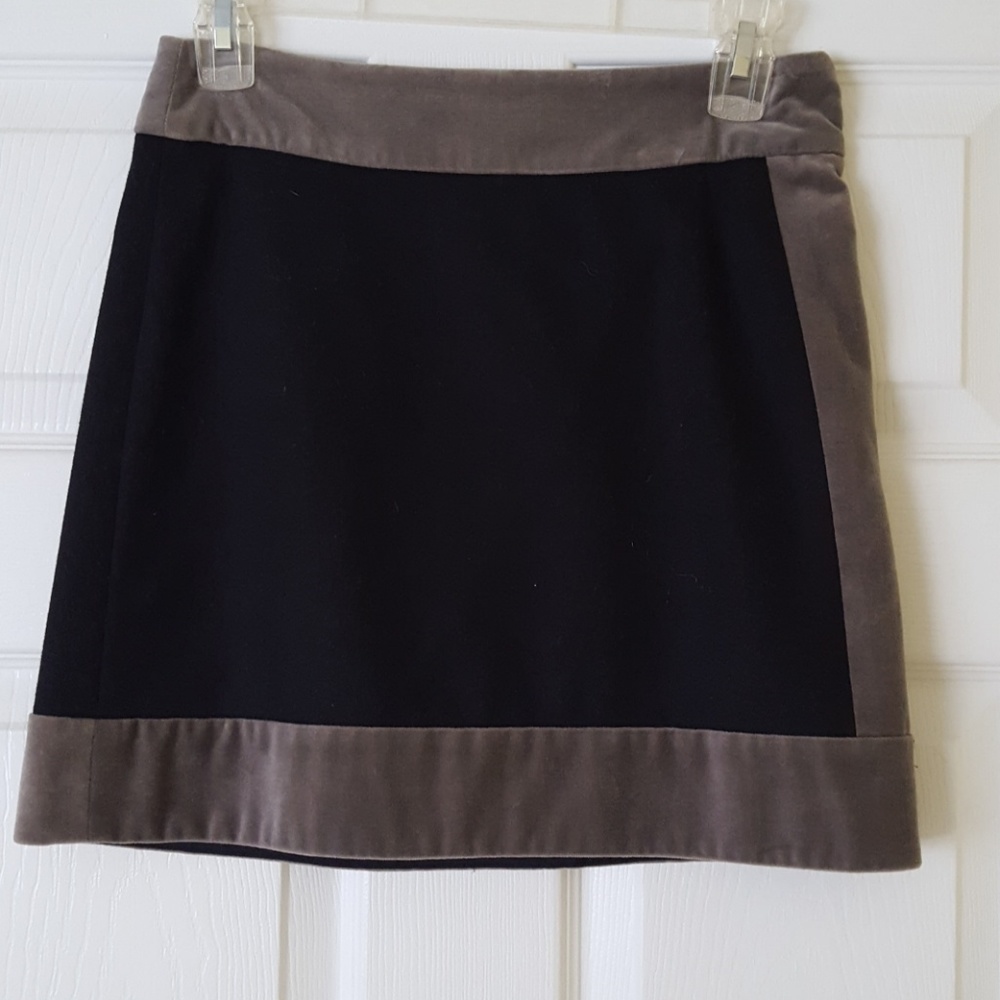 Kenneth Cole Black/Gray wool/valor mini skirt